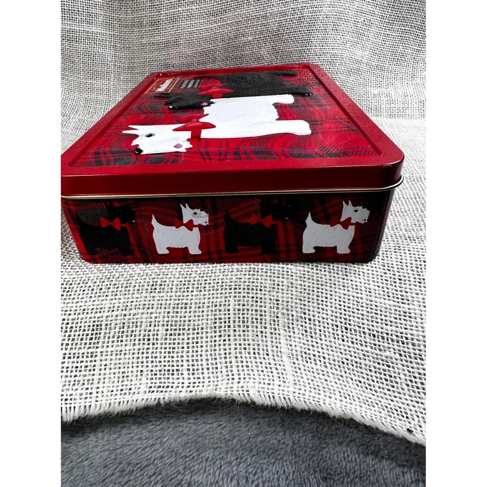 Walkers Shortbread Scottie Dog Tin Red Tartan Plaid Embossed Metal‎ Collectible